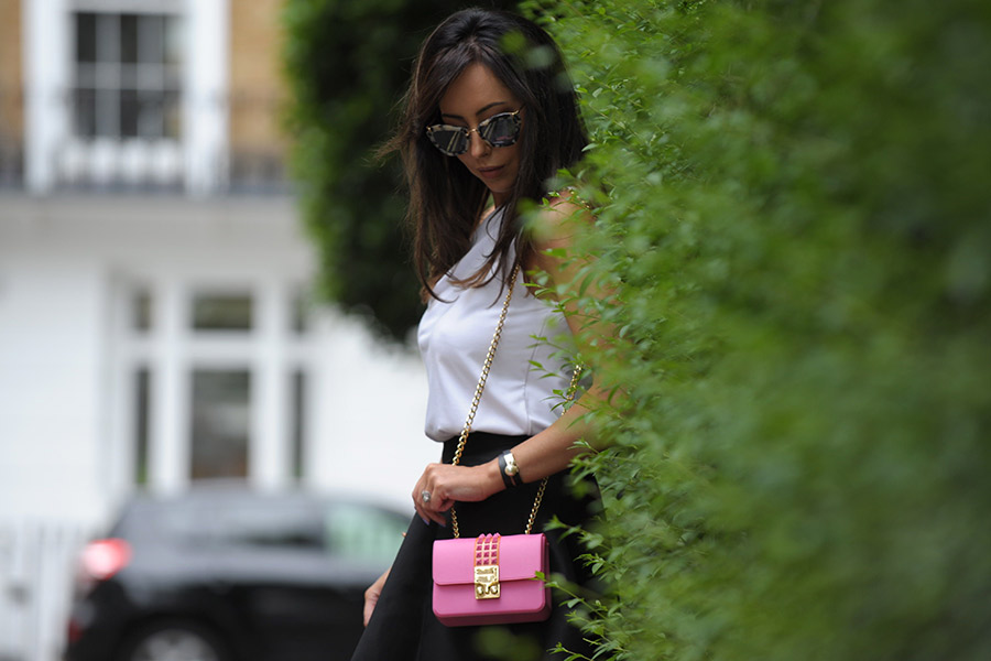Fashion blogger. Style blogger. Espadrilles. Peplum. Louis Vuitton